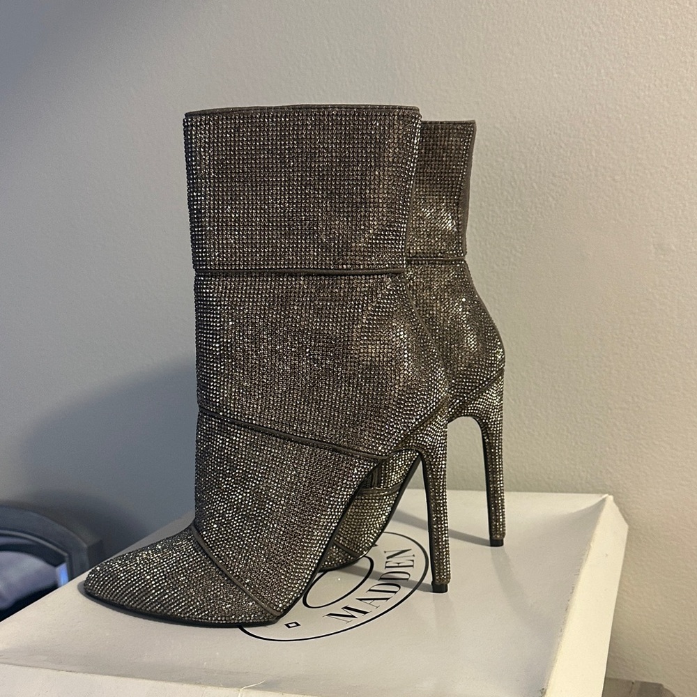 Steve Madden Winona rhinestone Silver Heeled Boots